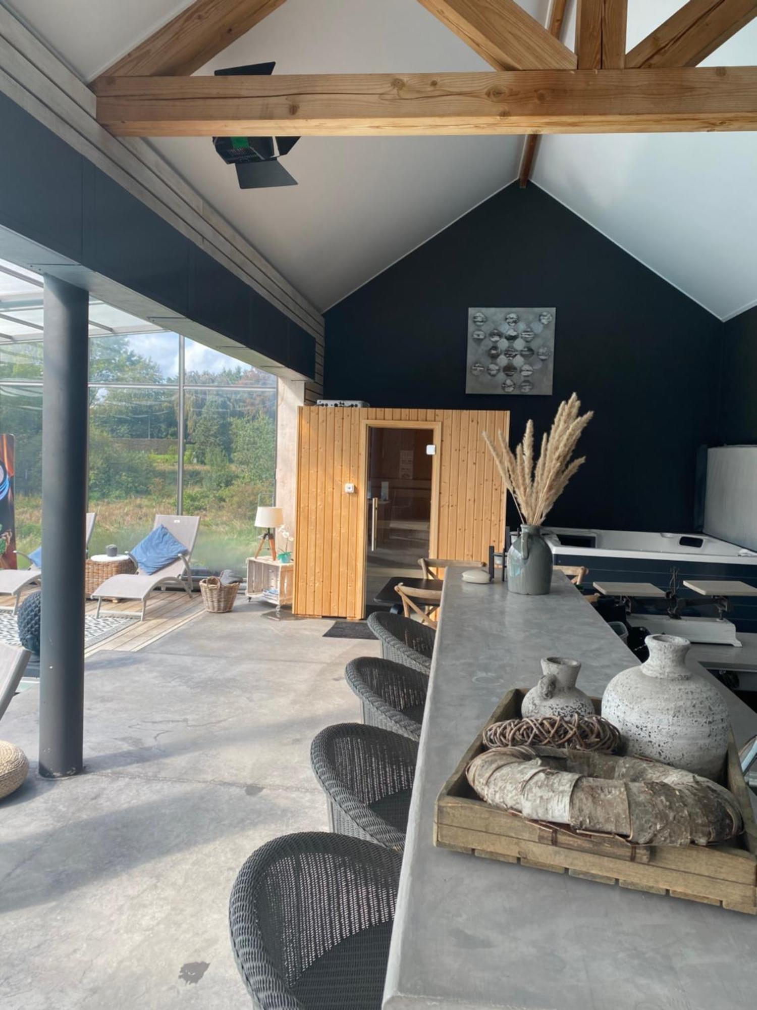 Le Petit Studio De L'Espace Bien Etre Libin Εξωτερικό φωτογραφία