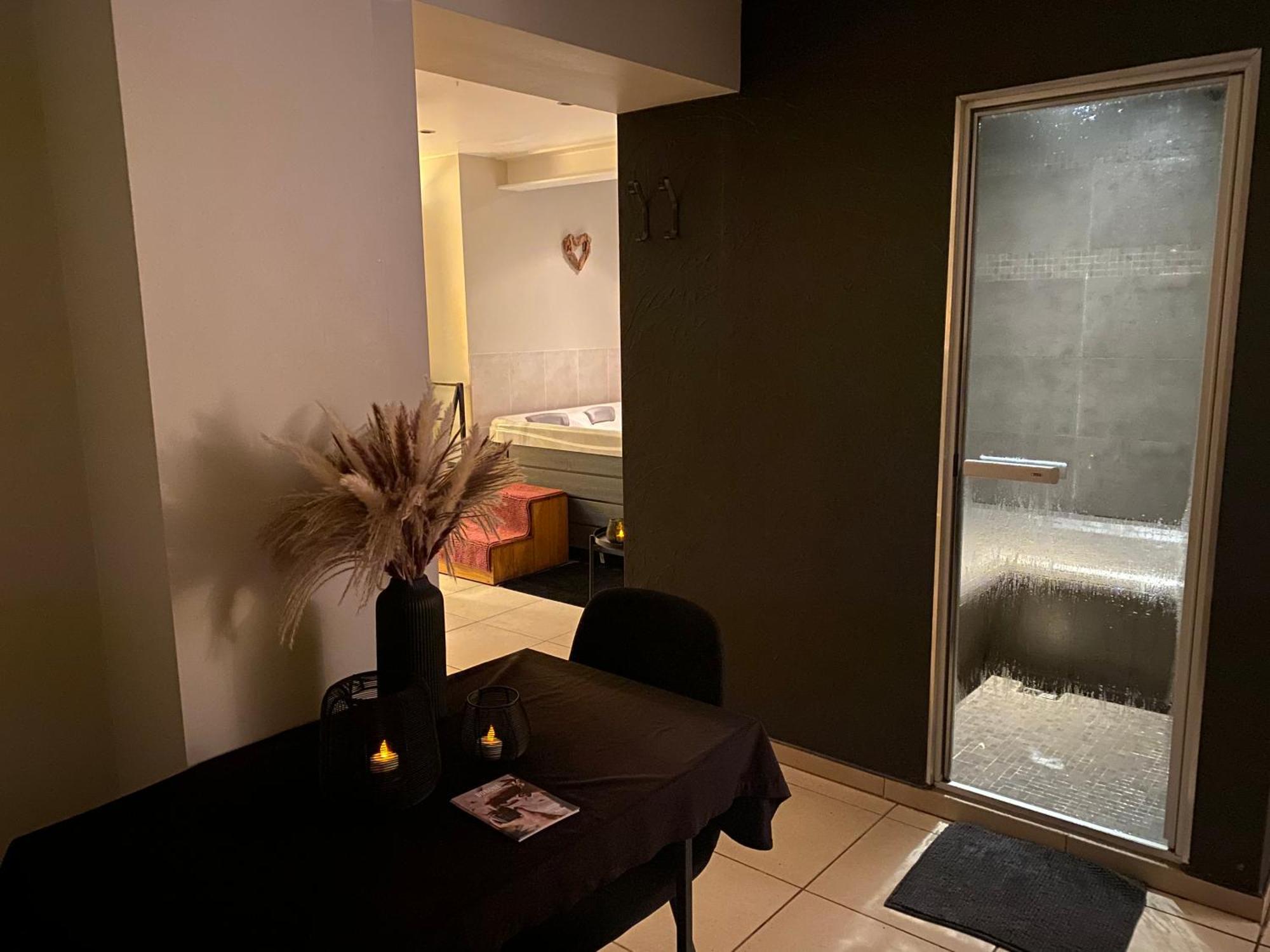 Le Petit Studio De L'Espace Bien Etre Libin Εξωτερικό φωτογραφία