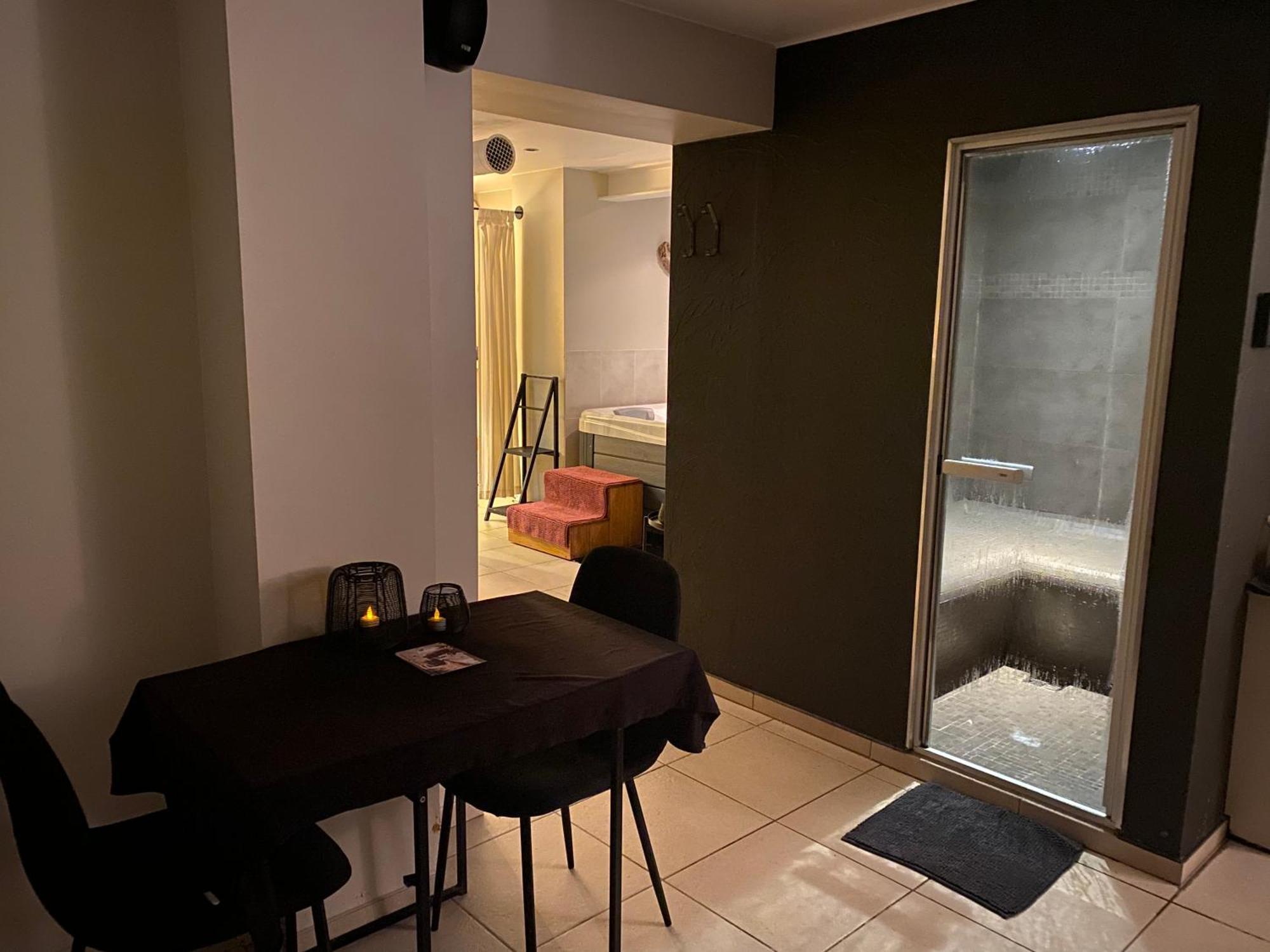 Le Petit Studio De L'Espace Bien Etre Libin Εξωτερικό φωτογραφία