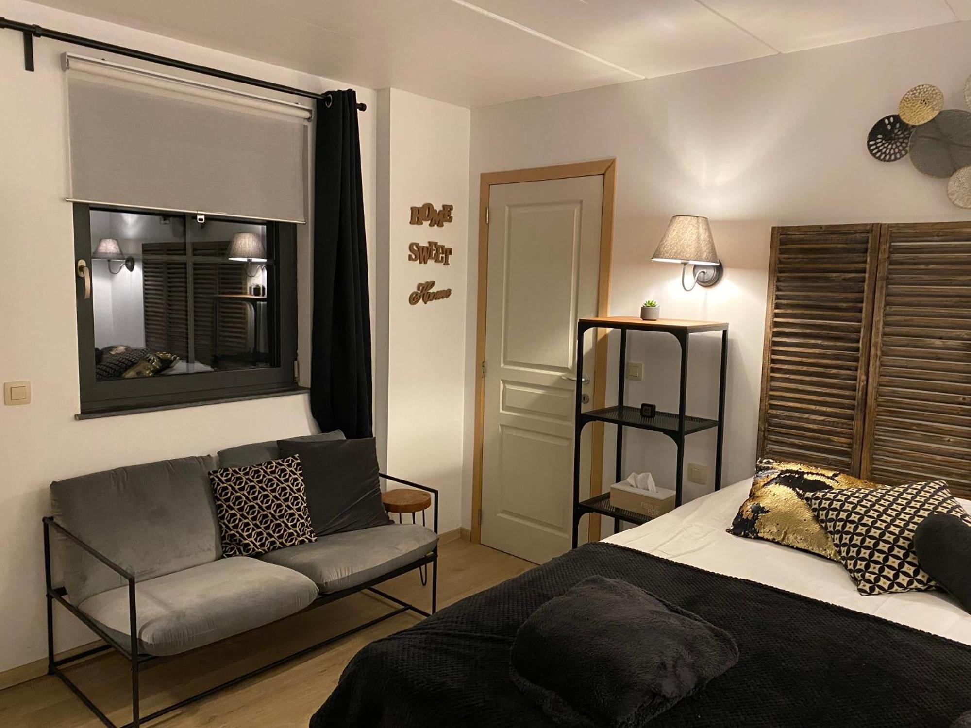 Le Petit Studio De L'Espace Bien Etre Libin Εξωτερικό φωτογραφία